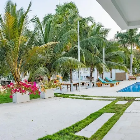 Casa Romero Casa De Playa Bed and breakfast Cartagena