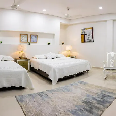 Casa Romero Casa De Playa Bed and breakfast