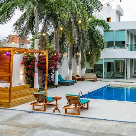 Casa Romero Casa De Playa Bed & Breakfast *