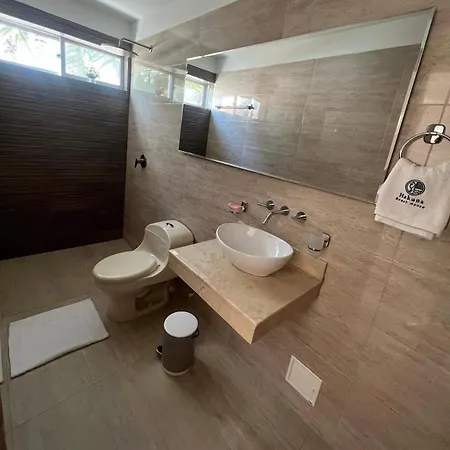 Casa Romero Casa De Playa Bed & Breakfast *